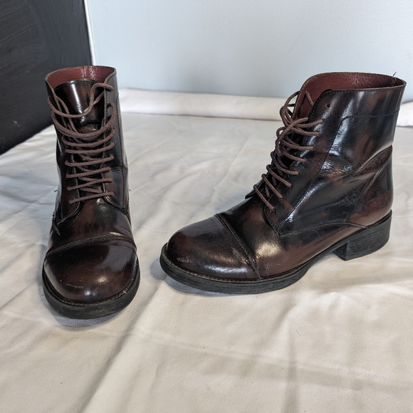 Patent leather lace up ankle boots - Picture 2 of 5